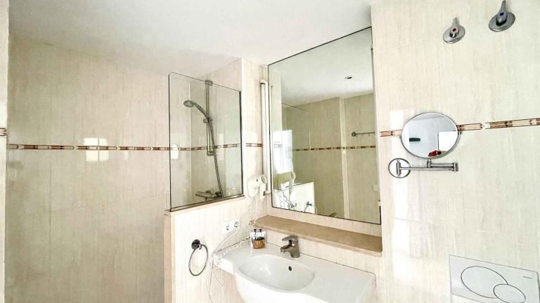 Foto Badezimmer Apartment für 2 Erwachsene und 2 Kinder TinaMar